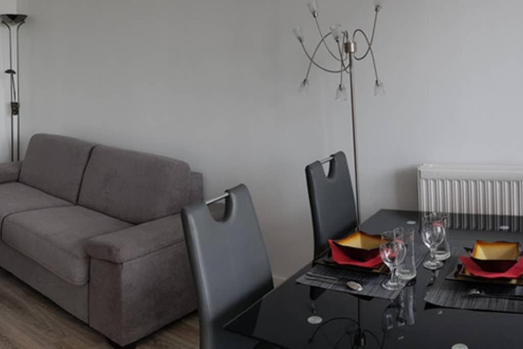 Beau studio rénové 30m2 balcon vue Paris+parking Apartment Bagian luar foto